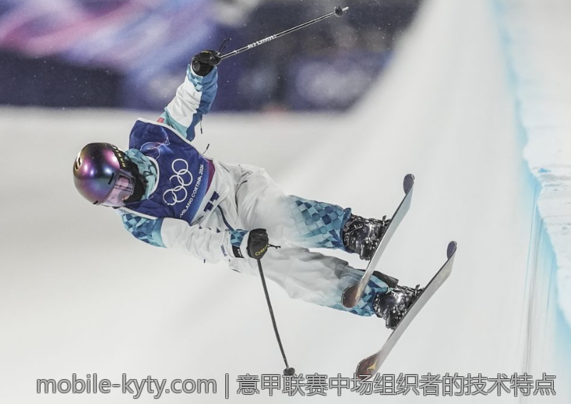 意甲联赛中场组织者的技术特点